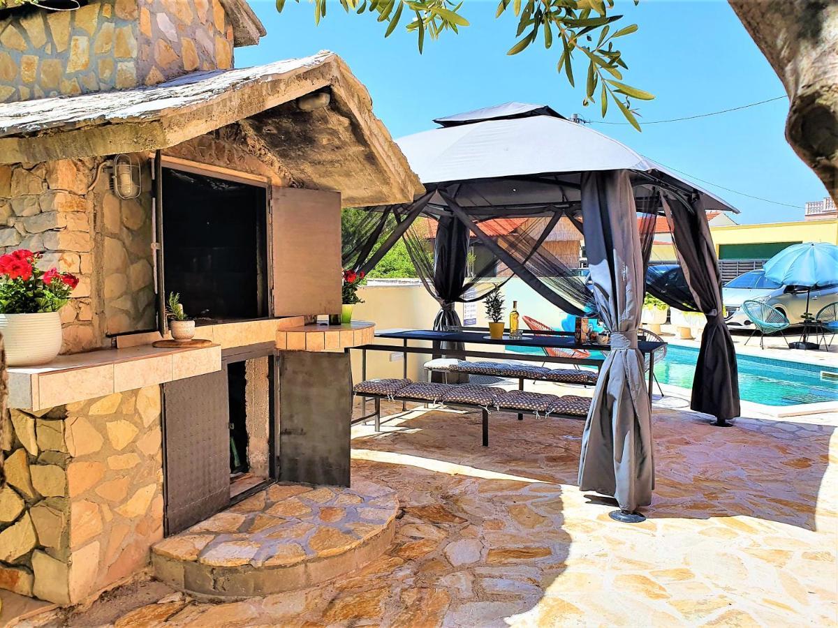 Villa Spark With Heated Pool In Rogoznica Zecevo Bagian luar foto